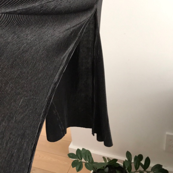 BCBG black dress Size M - Picture 4 of 6